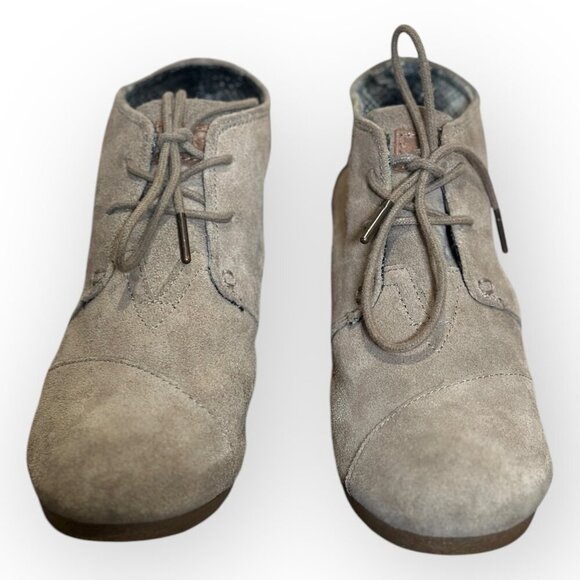 Toms Suede Desert Wedges Ankle Boots Lace-Up Booties Taupe Beige Size Womens 8 - Picture 4 of 16